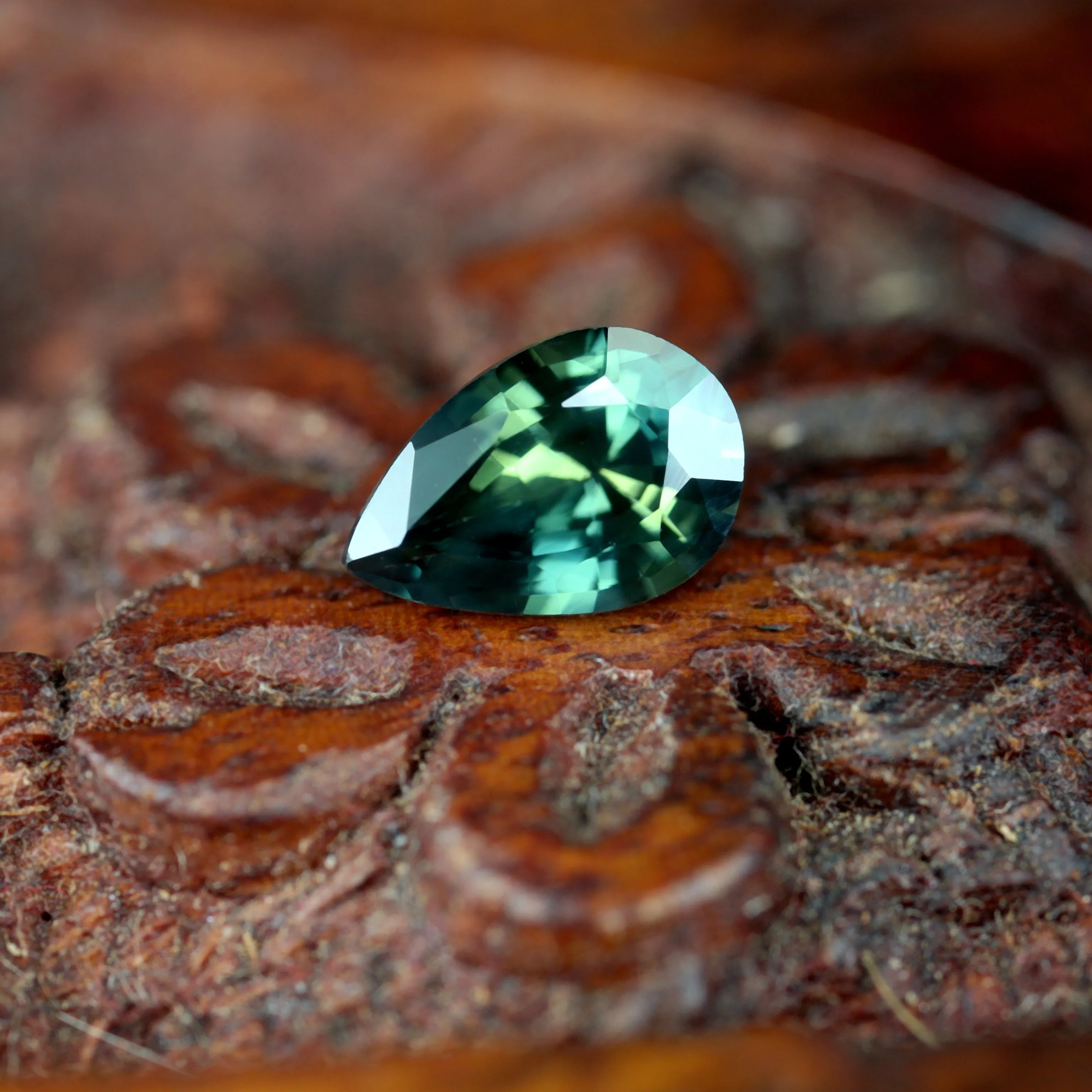 0.96ct Certified Natural Teal Sapphire